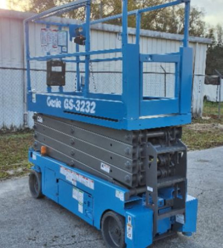 2015 Genie GS3232  For Sale