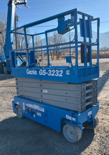 2016 Genie GS3232  For Sale
