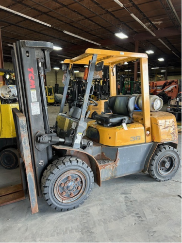 2000 TCM FHG36N2T Propane For Sale