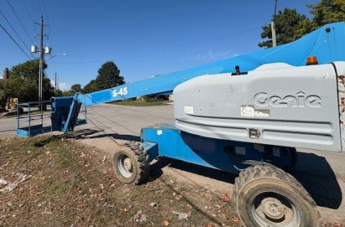 2010 Genie S45  For Sale