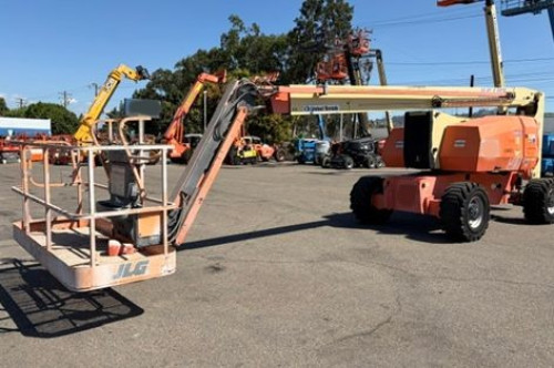 2013 JLG 800AJ  For Sale