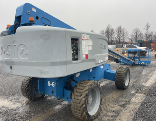 2015 Genie S60X  For Sale