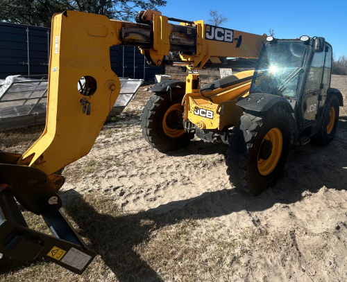 2015 JCB 507-42  For Sale