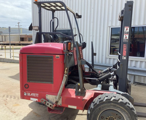 2015 Moffett M8 55.4 Diesel For Sale