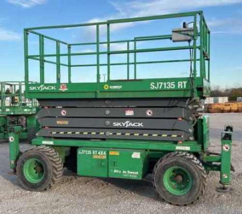 2015 SkyJack SJ7135 Diesel For Sale