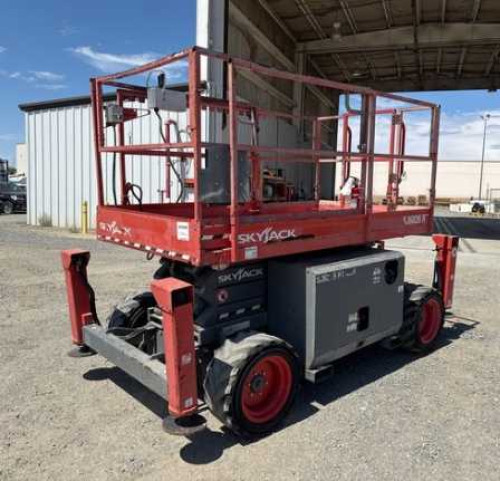 2016 SkyJack SJ6826RT Diesel For Sale