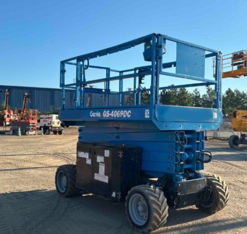 2017 Genie GS-4069DC  For Sale