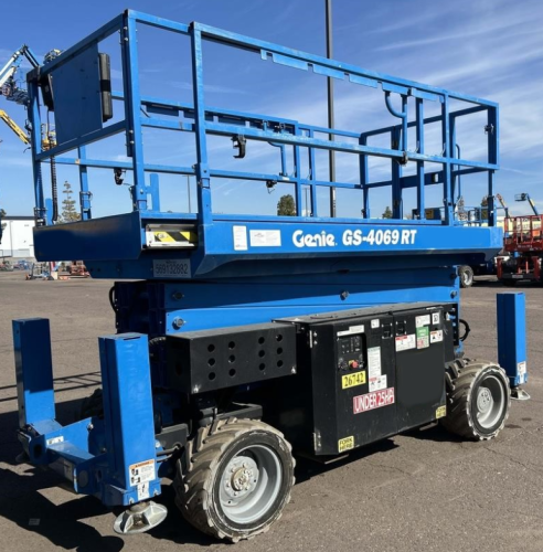 2017 Genie GS4069RT  For Sale