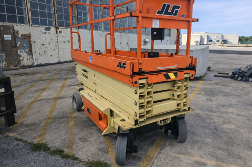 2017 JLG 3246ES  For Sale