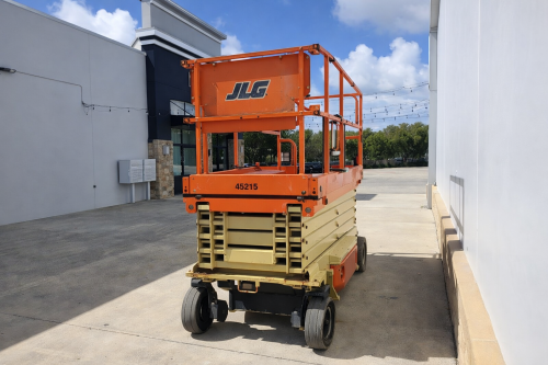 2017 JLG 3246ES  For Sale