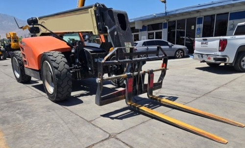 2017 JLG 943  For Sale