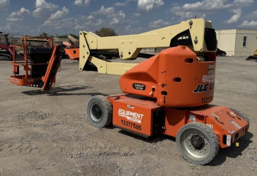 2017 JLG E400AJPN  For Sale