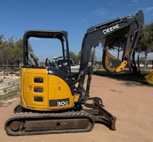 2017 John Deere 30G  For Sale