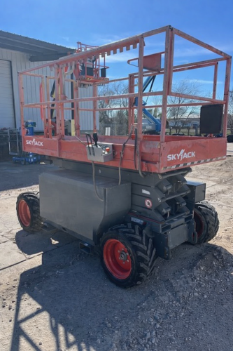 2017 SkyJack 6832  For Sale