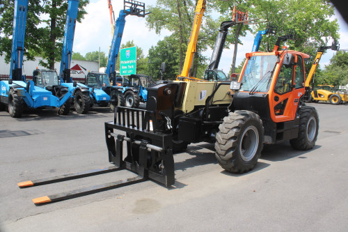 2018 JLG 1644  For Sale