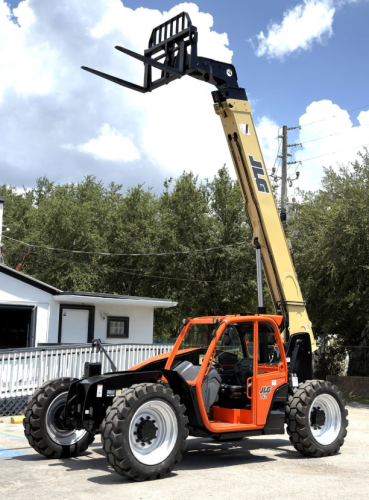 2018 JLG 742  For Sale