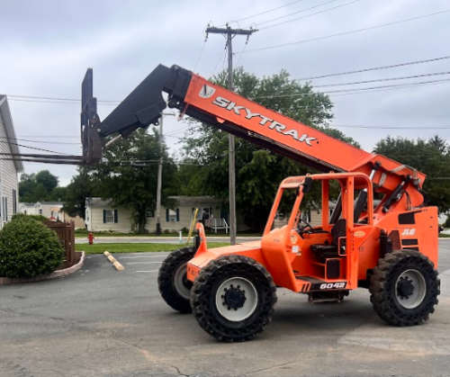 2018 Skytrak 6042  For Sale