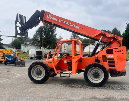 2018 Skytrak 8042  For Sale