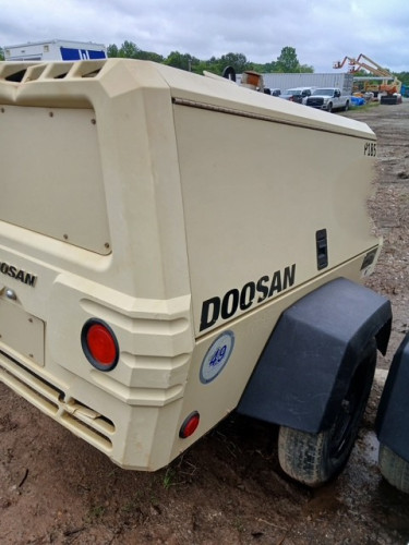 2019 Doosan P185  For Sale