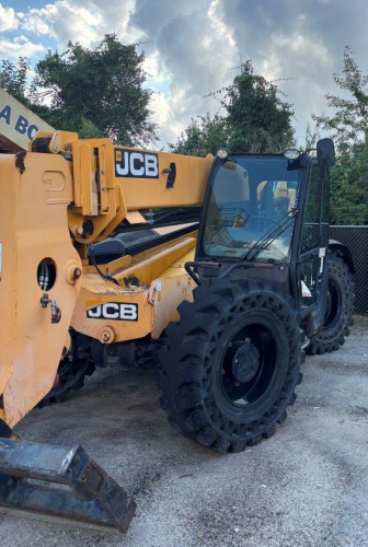 2019 JCB 509-42  For Sale