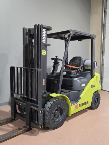 2021 Clark S25CL  For Sale