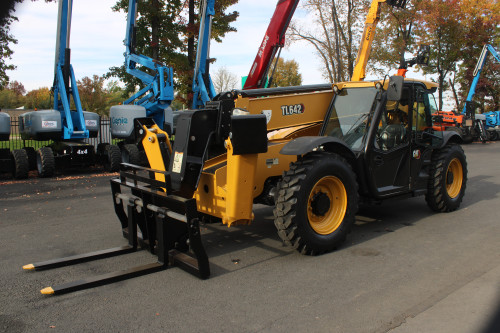 2022 Caterpillar TL642  For Sale