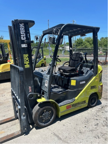 2022 Clark S25CL  For Sale