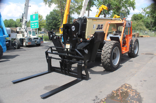 2022 JLG 1055  For Sale