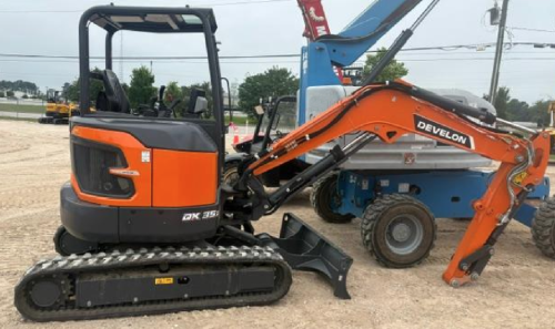 2026 Develon DX35  For Sale