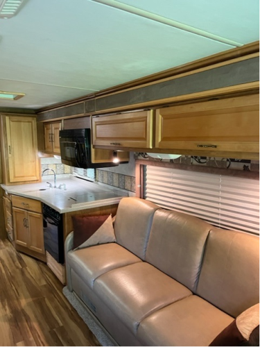 2005 Fleetwood Expedition 34M Diesel For Sale 150159_14