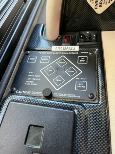 2005 Fleetwood Expedition 34M Diesel For Sale 150159_26