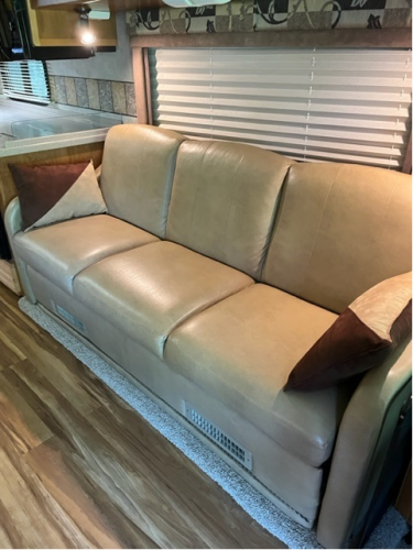 2005 Fleetwood Expedition 34M Diesel For Sale 150979_32