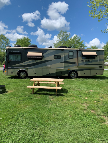 2005 Fleetwood Expedition 34M Diesel For Sale 150979_2