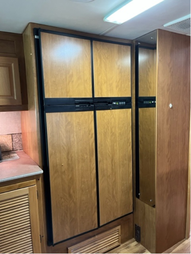 2005 Fleetwood Expedition 34M Diesel For Sale 151969_6