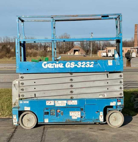 2016 Genie GS3232  For Sale