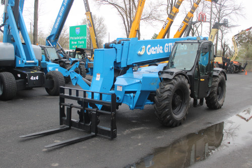 2020 Genie GTH-1056  For Sale