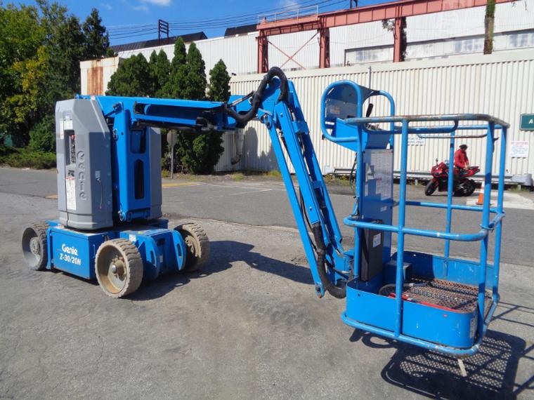 Genie Z30-20N Articulating Boom Lift