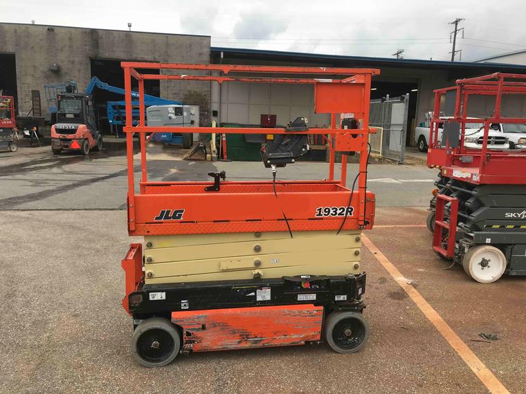 JLG 1932R Scissor Lift
