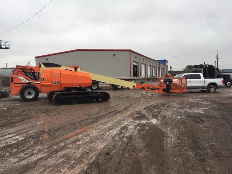 JLG 660SJC Straight Boom Lift