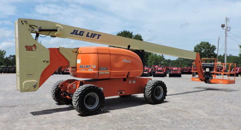 JLG 800A Articulating Boom Lift