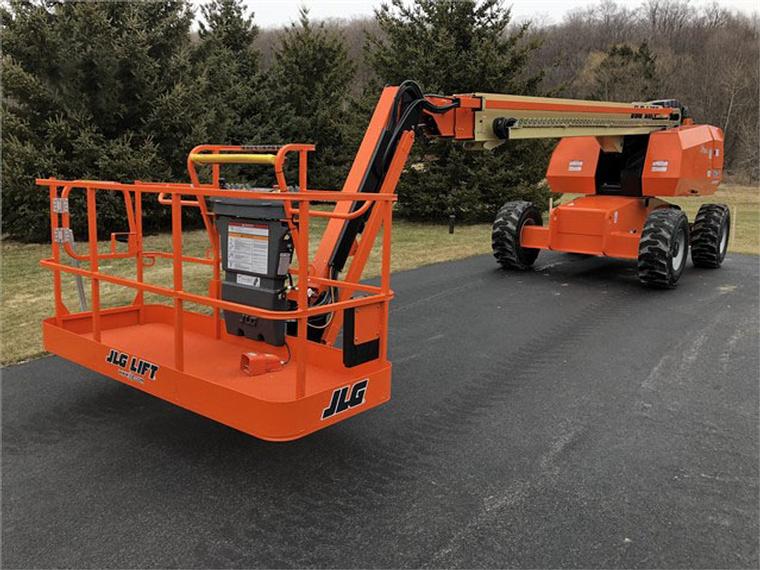 JLG Straight Boom Lift