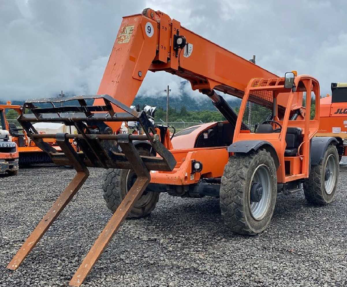 Lull 944E-42 Telehandler