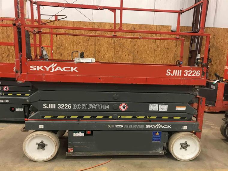 SkyJack SJ3226 Scissor Lift
