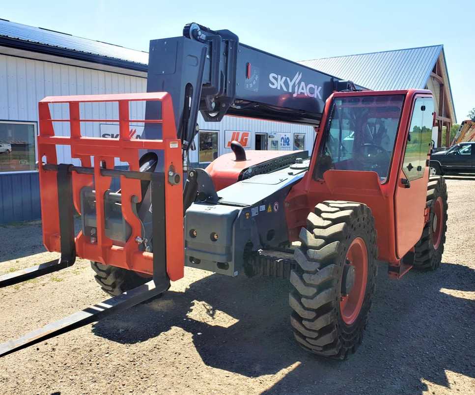 SkyJack SJ643 Telehandler