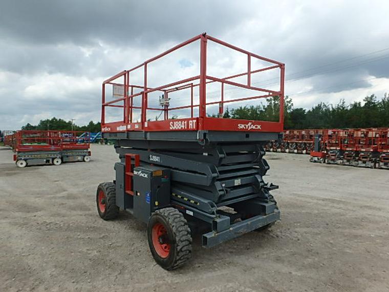 SkyJack SJ8841 Scissor Lift