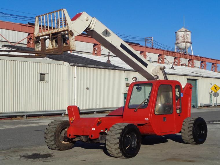 Terex TH528 Telehandler